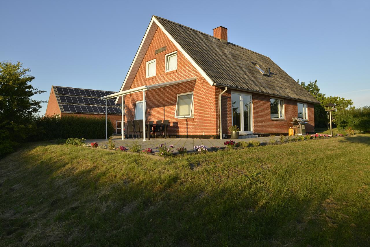 Kardybvej 8 Bed and Breakfast Tastum Exteriör bild